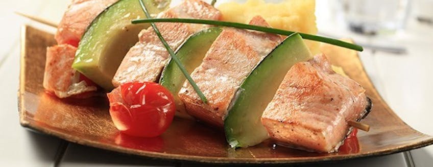 salmon-skewers-avocado-tomato.jpg
