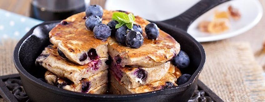 yoghurt-and-blueberry-pancakes-recipe.jpg
